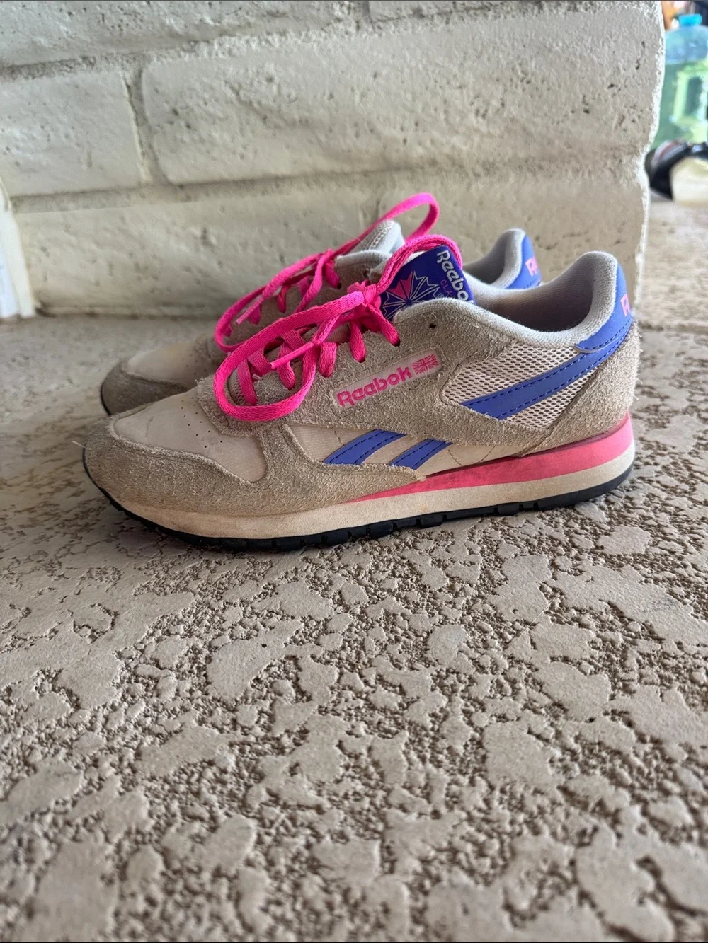 Reebok Kids Beige Sneakers with Pink Laces & Purple Accents